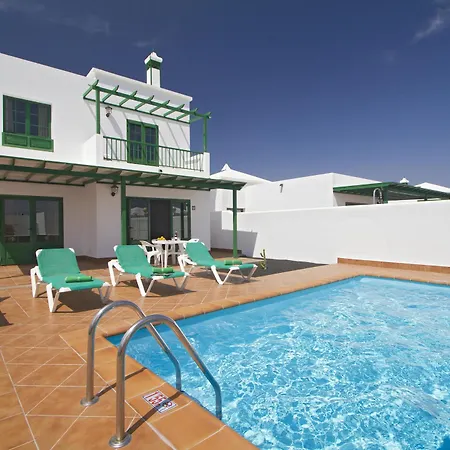 Villas Brisa Marina 호텔